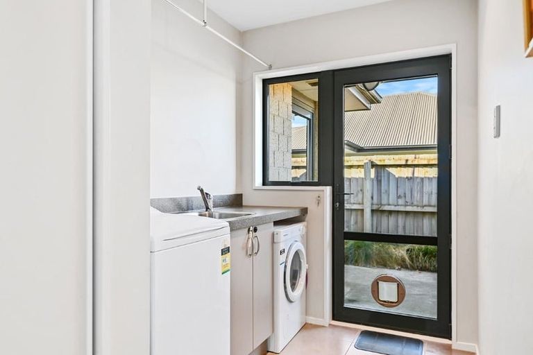 Photo of property in 17 Hampstead Close, Rangiora, 7400