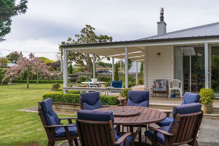 Photo of property in 9 Massey Street, Greytown, 5712