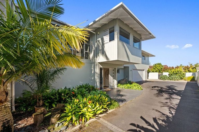 Photo of property in 2/19a Sanders Avenue, Takapuna, Auckland, 0622