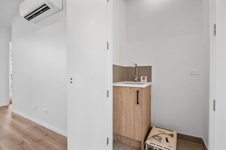 Photo of property in 63 Horokaka Street, Massey, Auckland, 0614