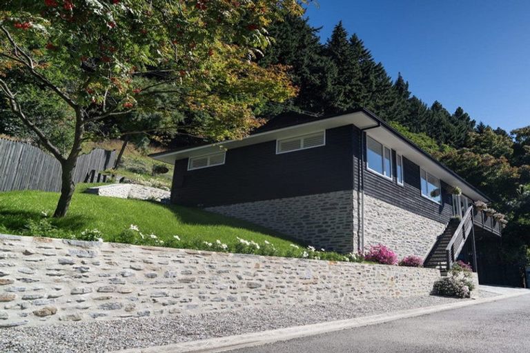 Photo of property in 54 Huff Street, Queenstown, 9300