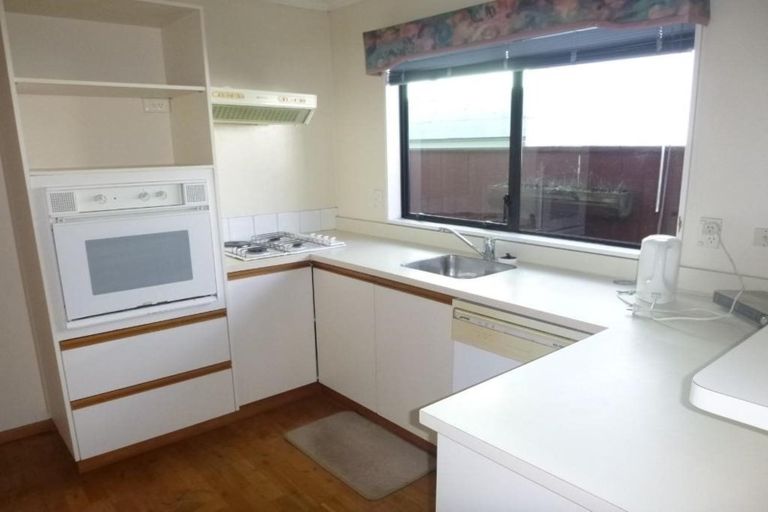 Photo of property in 39a Birdwood Road, Waterloo, Lower Hutt, 5011