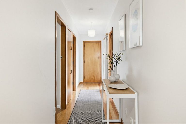 Photo of property in 103 Makara Road, Karori, Wellington, 6012