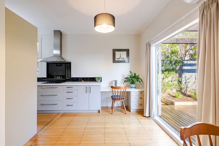 Photo of property in 15 Mataora Road, Kenmure, Dunedin, 9011