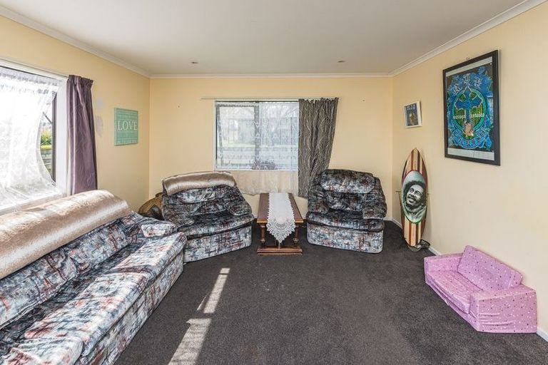 Photo of property in 2 Alexandra Street, Marton, 4710