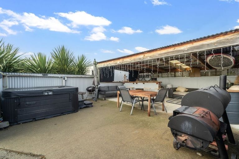 Photo of property in 8 Mackenzie Street, Winton, 9720