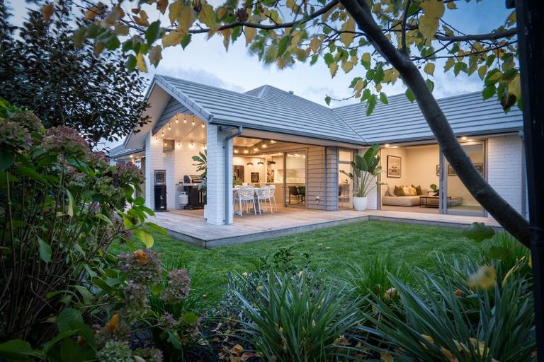 Photo of property in 27c Isobel Hodgson Drive, Cambridge, 3434