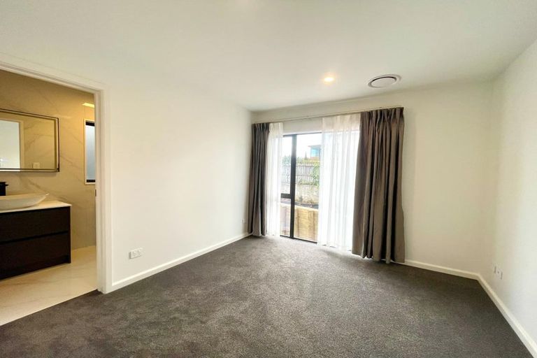 Photo of property in 43 Waller Avenue, Bucklands Beach, Auckland, 2012