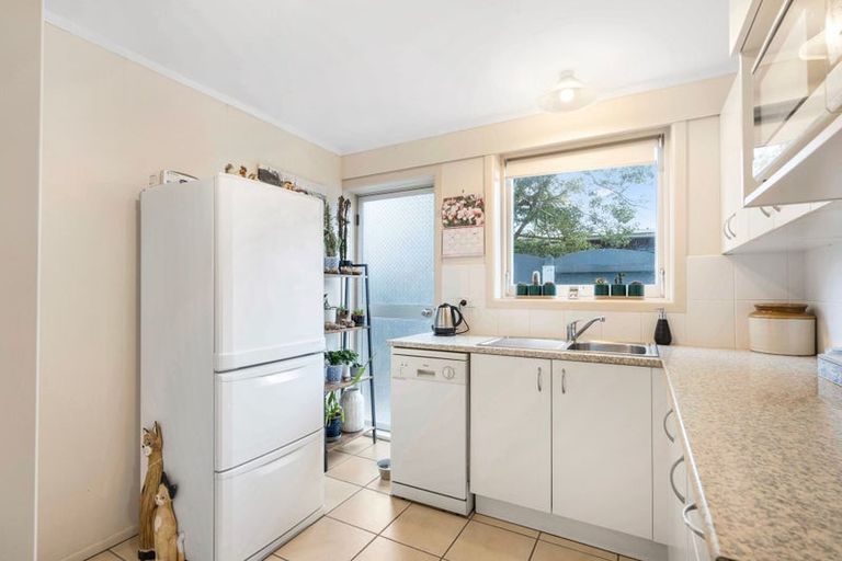 Photo of property in 118 Sandspit Road, Waiuku, 2123