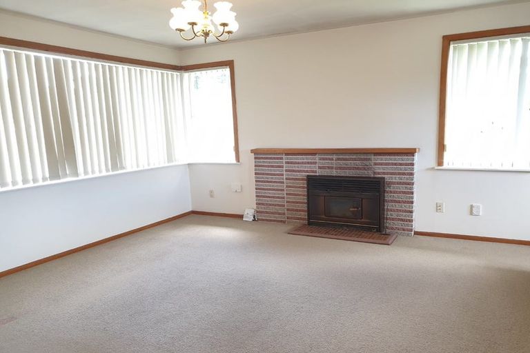 Photo of property in 10 Lyttelton Avenue, Forrest Hill, Auckland, 0620