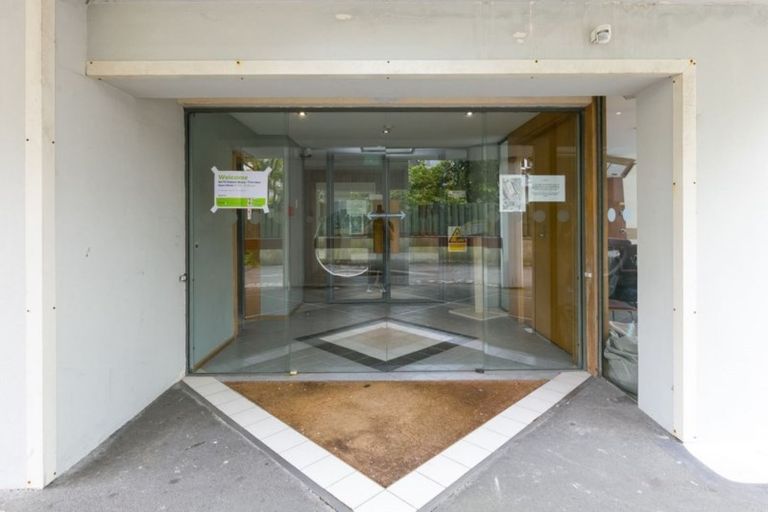 Photo of property in Hobson Court Flats, 84/70u Hobson Street, Thorndon, Wellington, 6011