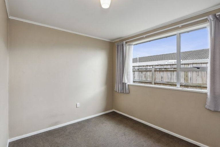 Photo of property in 37 Kapanui Road, Waikanae, 5036