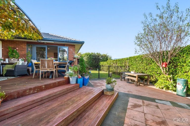 Photo of property in 53 Riverstone Drive, Riverstone Terraces, Upper Hutt, 5018