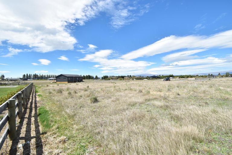 Photo of property in 4 Peak Drive, Twizel, 7901