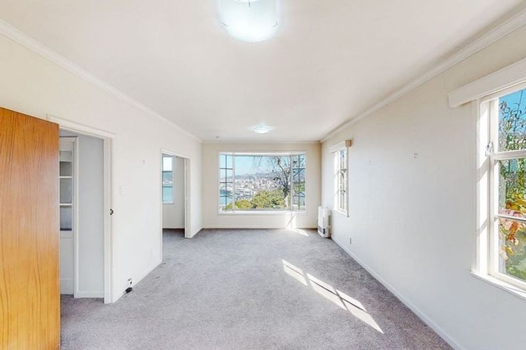 Photo of property in 34 Rama Crescent, Khandallah, Wellington, 6035