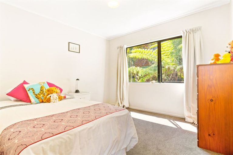 Photo of property in 43c Taioma Crescent, Te Atatu Peninsula, Auckland, 0610