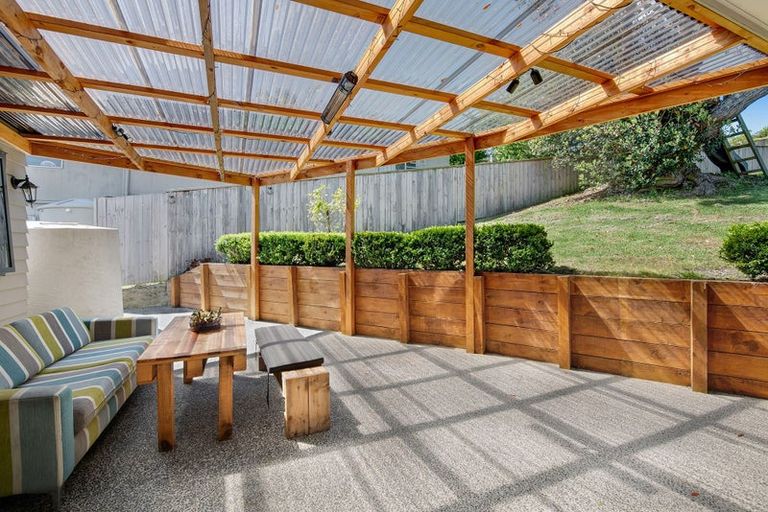 Photo of property in 12 Norfolk Road, Stanmore Bay, Whangaparaoa, 0932