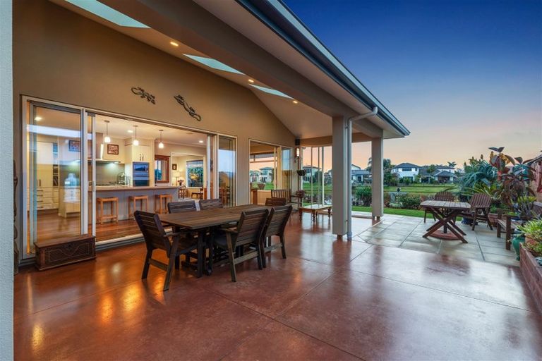 Photo of property in 163 Oriental Parade, Papamoa Beach, Papamoa, 3118