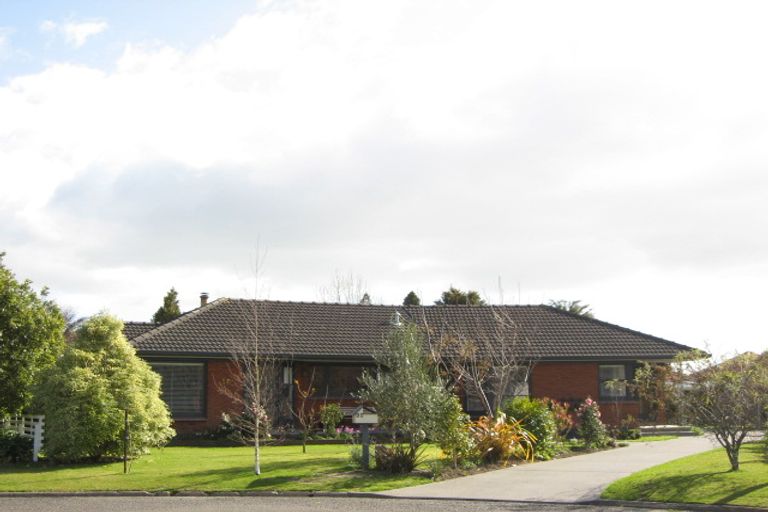 Photo of property in 10 Halberg Crescent, Whakatane, 3120