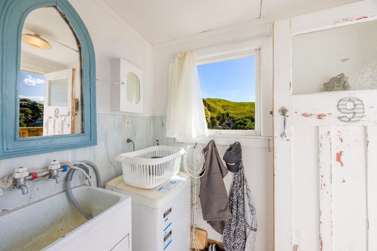 Photo of property in 9 Ohinemuhu Road, Porangahau, 4293