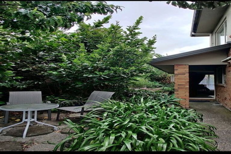 Photo of property in 404a Te Atatu Road, Te Atatu Peninsula, Auckland, 0610