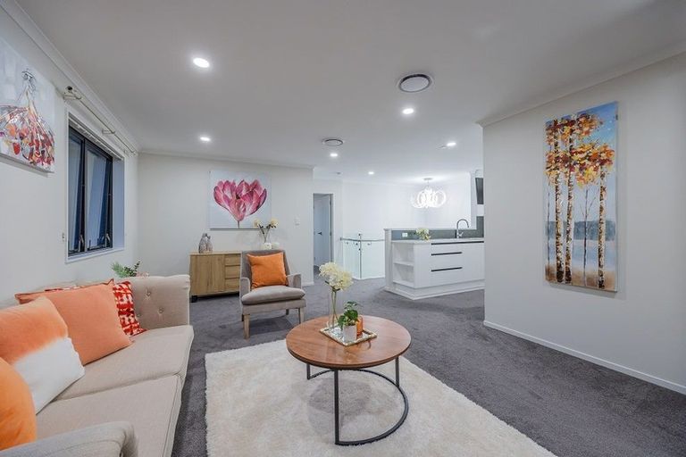 Photo of property in 10 Drumconnell Drive, Flat Bush, Auckland, 2019