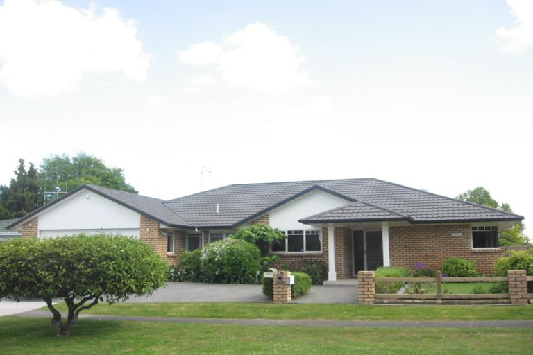 Photo of property in 58 Princes Street, Cambridge, 3434