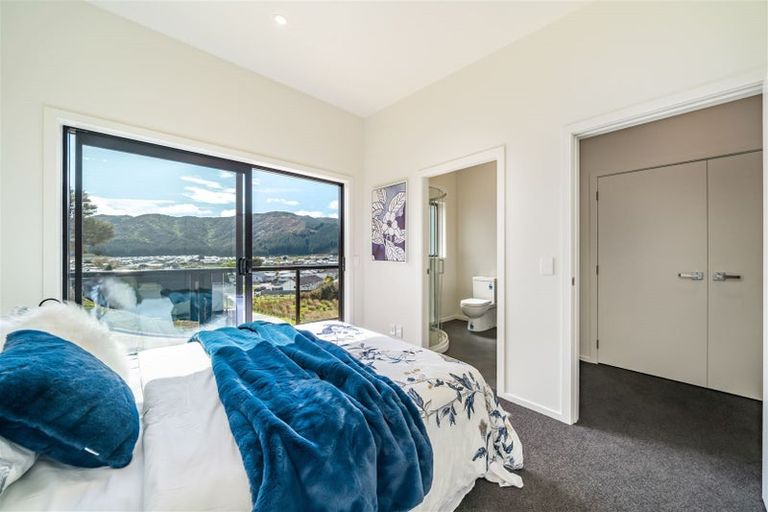 Photo of property in 11 Hastings Grove, Wainuiomata, Lower Hutt, 5014