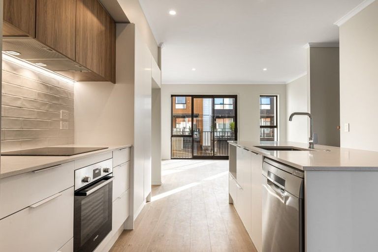 Photo of property in 13 Patrol Lane, Hobsonville, Auckland, 0616