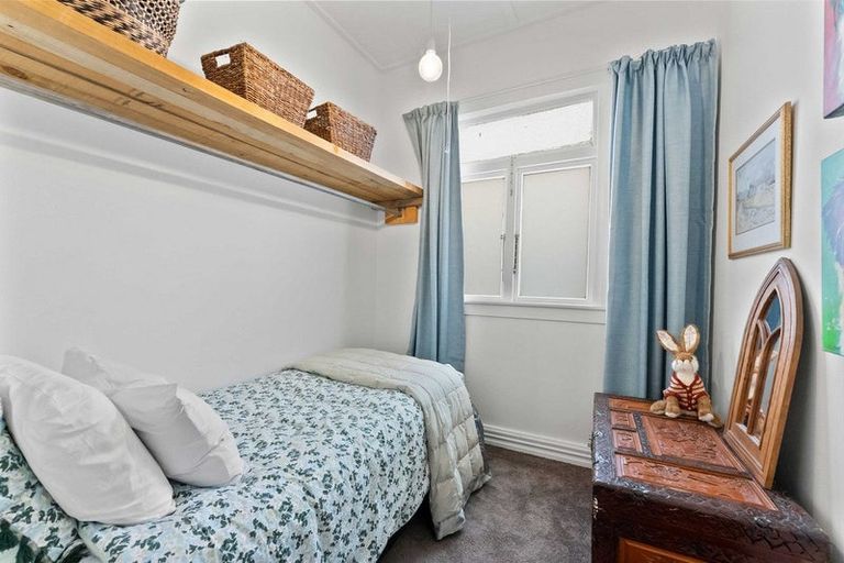 Photo of property in 94 Hine Street, New Plymouth, 4310