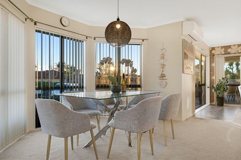 Photo of property in 32 Starlight Cove, Hobsonville, Auckland, 0618
