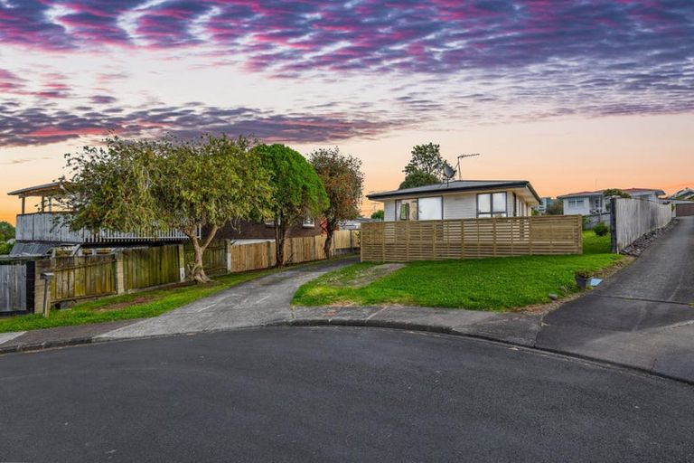 Photo of property in 38 Meilland Place, Glen Eden, Auckland, 0602