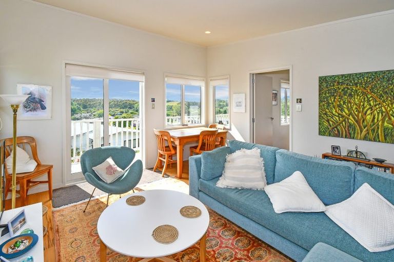 Photo of property in 88 Howard Road, Orere Point, Papakura, 2585