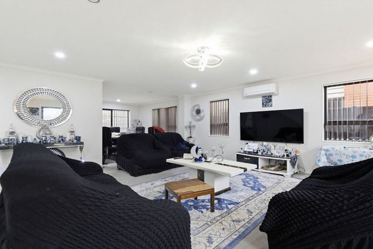 Photo of property in 56a Cambridge Terrace, Papatoetoe, Auckland, 2025
