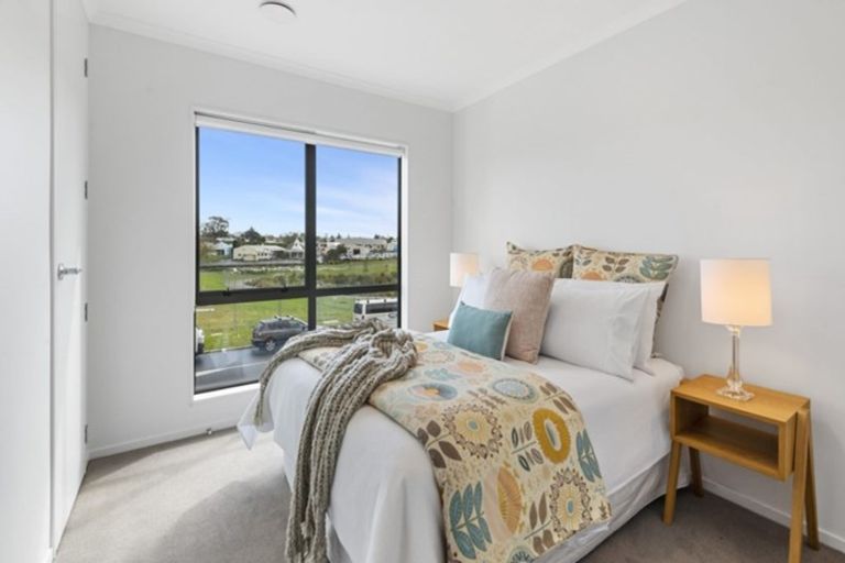 Photo of property in 62 Te Napi Drive, Takanini, 2112