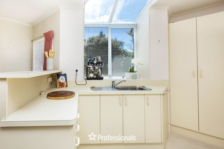 Photo of property in 4f1- Comeskey Grove, Elderslea, Upper Hutt, 5018