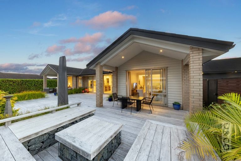 Photo of property in 3 Pohutukawa Parade, Riverhead, 0820