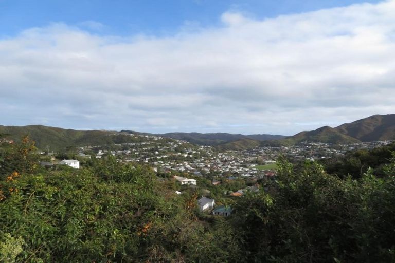 Photo of property in 43 Montgomery Avenue, Karori, Wellington, 6012