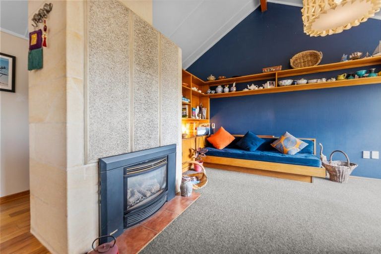 Photo of property in 16 Solway Street, Holmes Hill, Oamaru, 9401