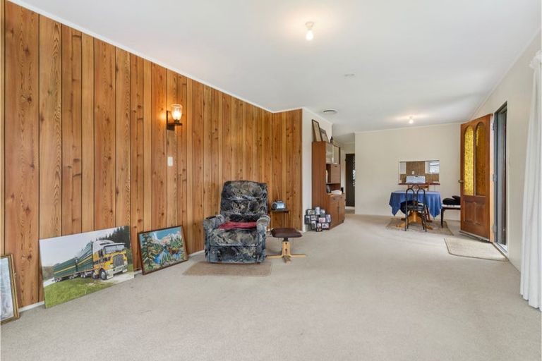 Photo of property in 2/3 Centreway Road, Orewa, 0931