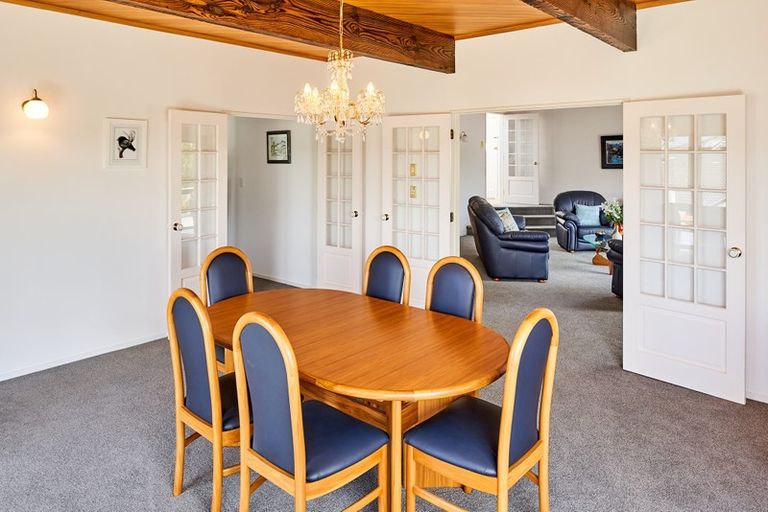 Photo of property in 30 Molyneux Close, Whitby, Porirua, 5024