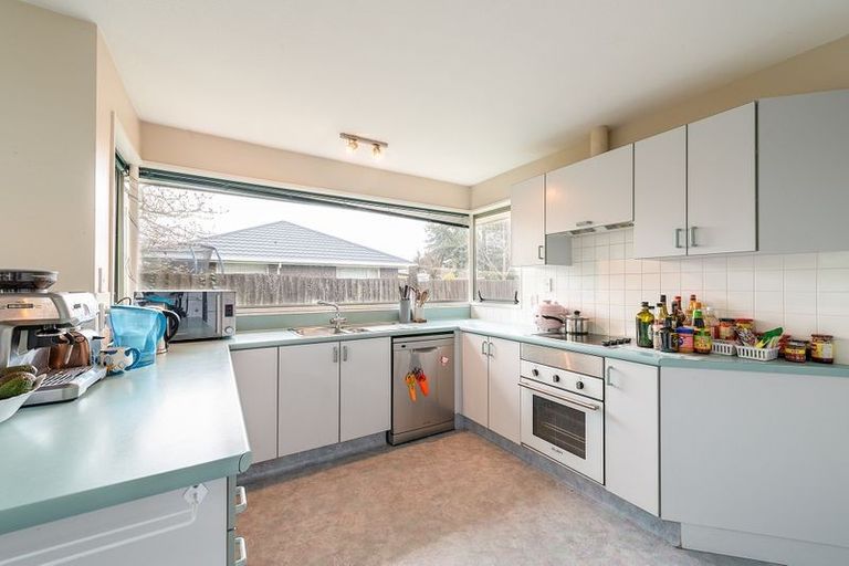 Photo of property in 12a Shaftesbury Street, Avonhead, Christchurch, 8042