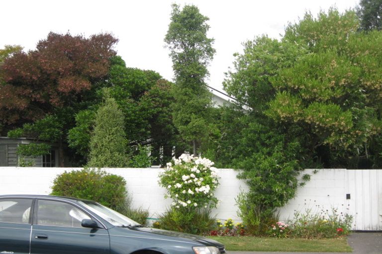 Photo of property in 74 Knowles Street, St Albans, Christchurch, 8052
