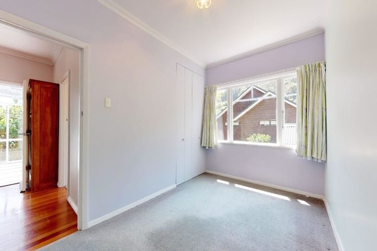 Photo of property in 97a Norton Park Grove, Waterloo, Lower Hutt, 5011
