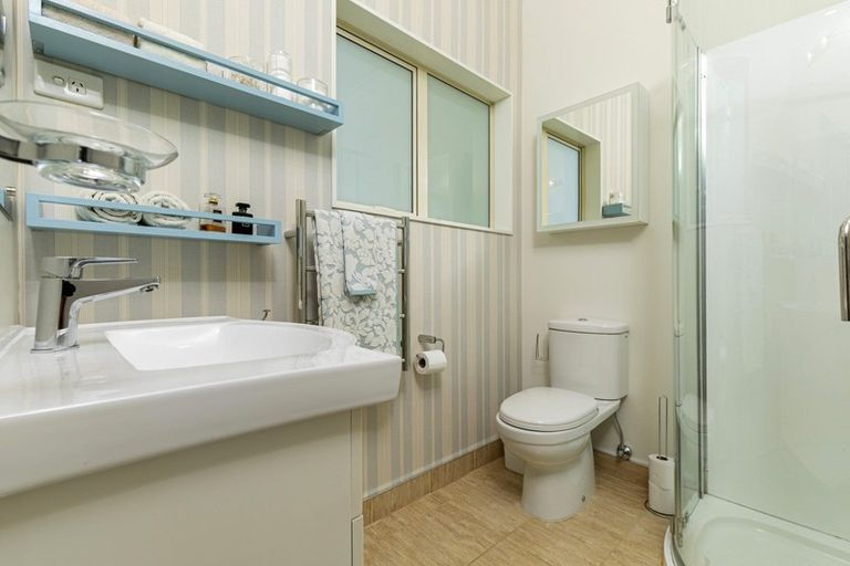 Photo of property in 140 Kaipara Coast Highway, Helensville, Kaukapakapa, 0871