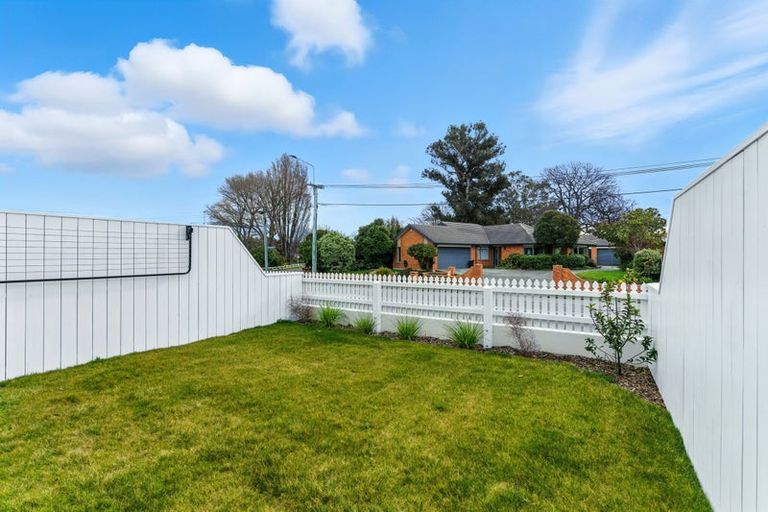 Photo of property in 2/6 Ensors Road, Opawa, Christchurch, 8023