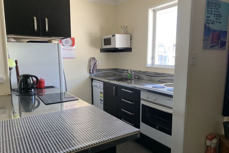 Photo of property in 21 The Mall, Mount Maunganui, 3116