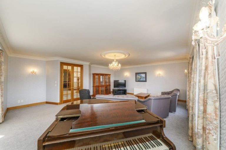 Photo of property in 155 High Street, Bulls, 4818