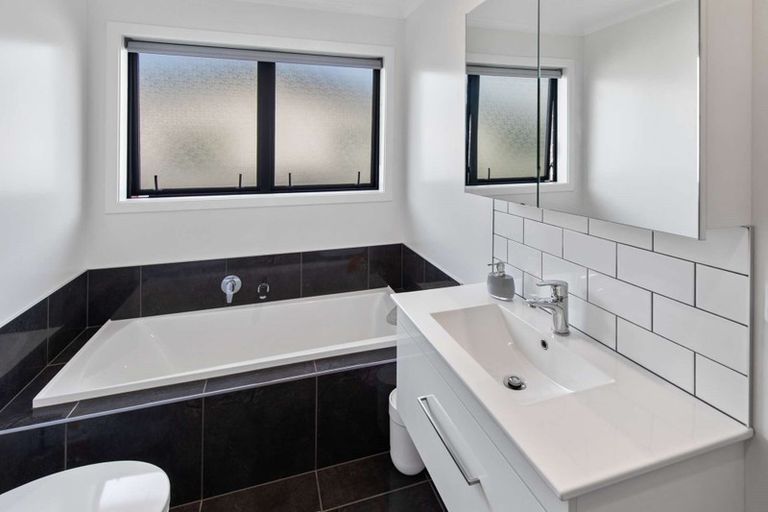 Photo of property in 43a Fairs Road, Milson, Palmerston North, 4414