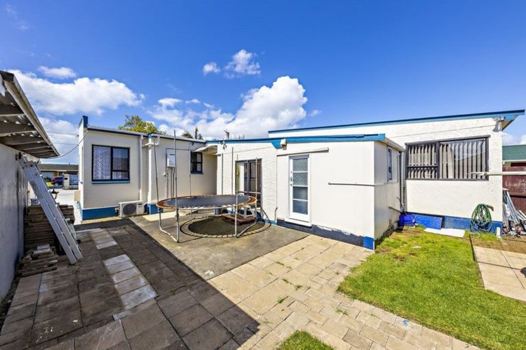 Photo of property in 3 Avis Avenue, Papatoetoe, Auckland, 2025